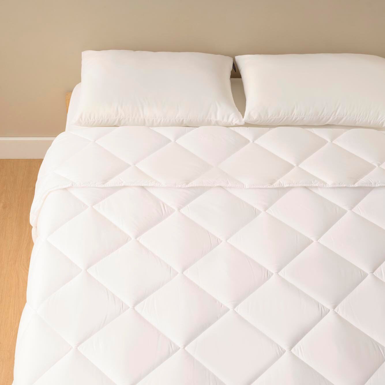 %100 Microfiber Bella Tek Kişilik Yorgan Beyaz